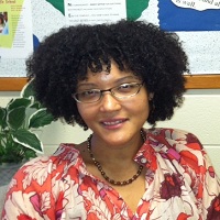Latoya R Smith